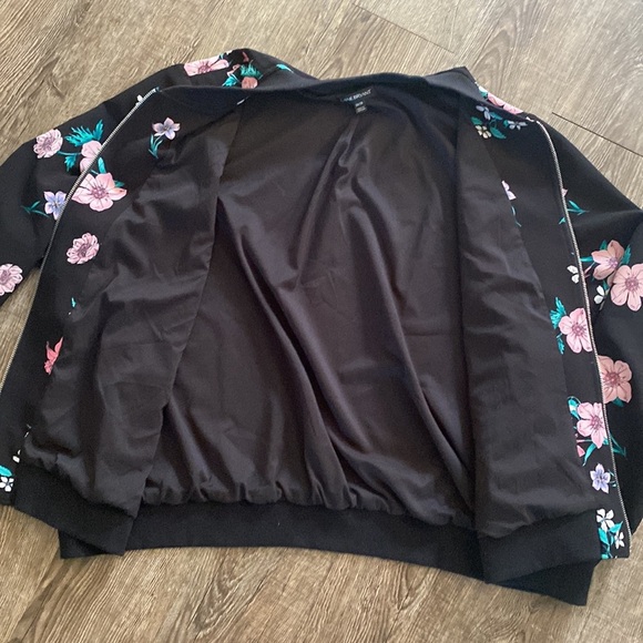 Lane Bryant Jacket Women Size 26 Floral Black Pink Full Zip Lightweight Coat - Picture 10 of 12